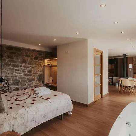 La Caseta De Subirana Apartment Les Llosses